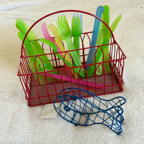 Picnic/Buffet Caddy & Napkin Holders - Picture 2 of 16